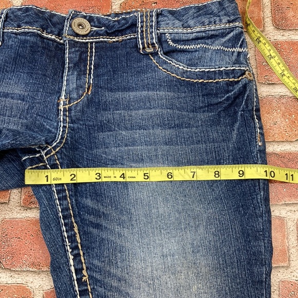 Amethyst cuffed Capri jeans - Picture 12 of 12